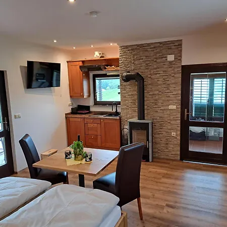 Romantisches Kellerstoeckl - Jeruzalem