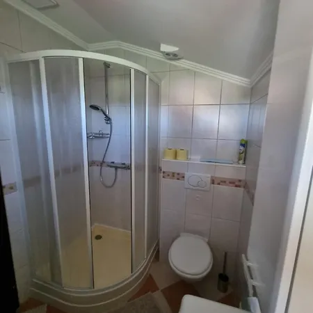 Romantisches Kellerstoeckl - Jeruzalem *