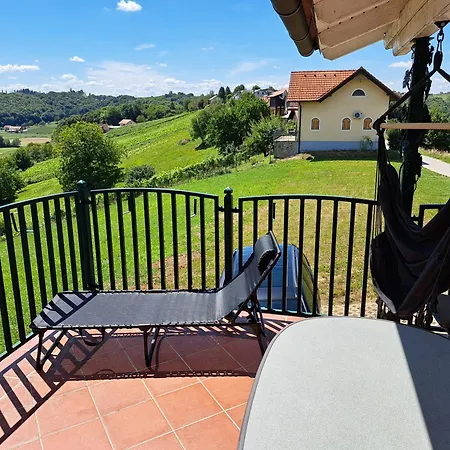 Romantisches Kellerstoeckl - Jeruzalem