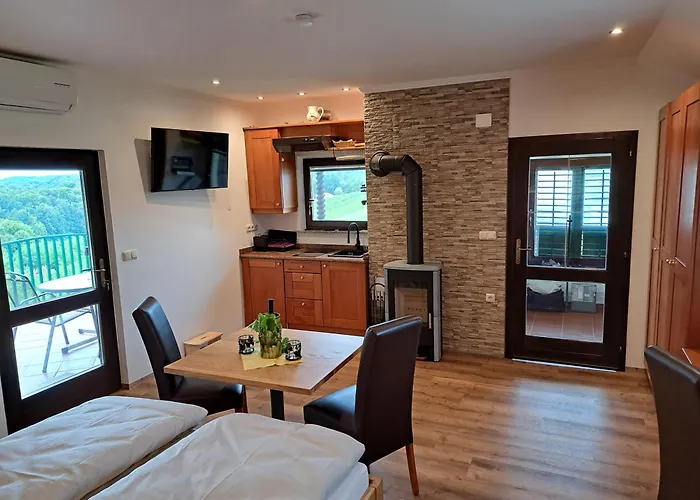 Romantisches Kellerstoeckl - Jeruzalem